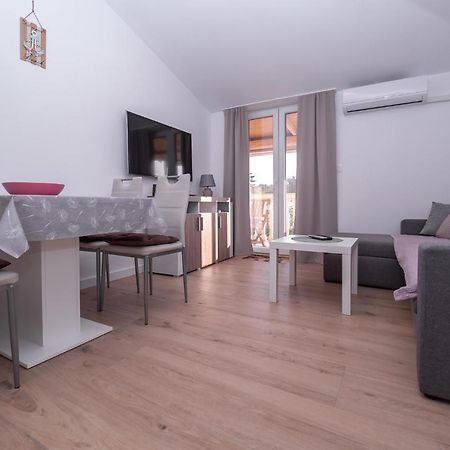 Apartment Shurida Pula Exterior photo